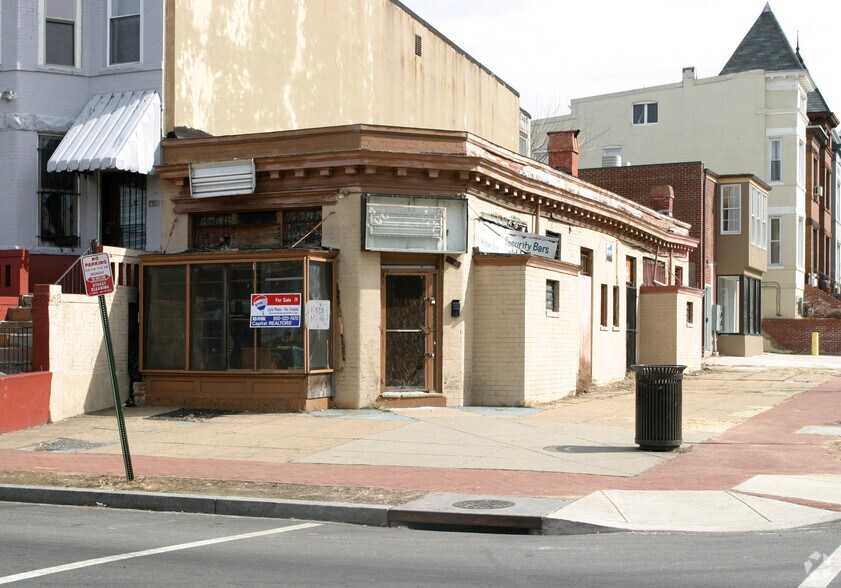 1821 1st St NW, Washington, DC à louer - Photo de l’immeuble – Image 3 sur 6