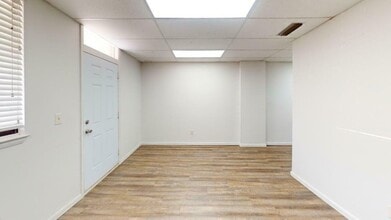 231-235 Beach Dr, Panama City, FL à louer Photo intérieure– Image 2 sur 6