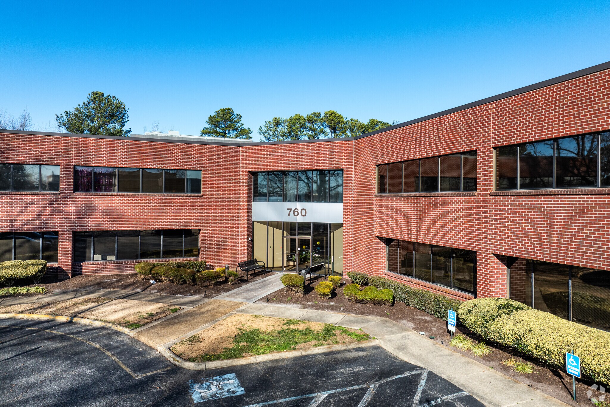 760 Lynnhaven Pky, Virginia Beach, VA à louer Photo principale– Image 1 sur 5