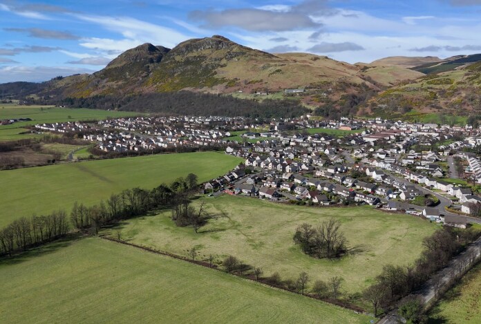 Land At Middletonkerse, Menstrie à vendre - Autre – Image 1 sur 5
