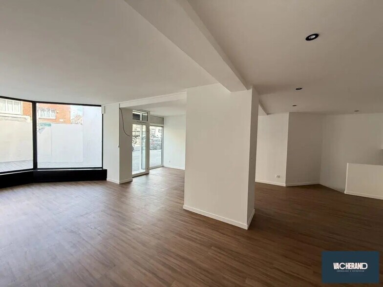 Local commercial dans Lille à louer - Photo de l’immeuble – Image 1 sur 4