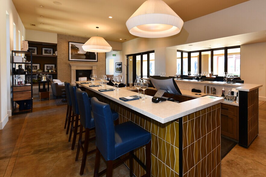 21200 8th St E, Sonoma, CA à vendre - Photo intérieure – Image 3 sur 4