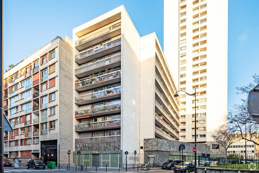 15 Rue André Danjon, Paris à louer - Photo de l’immeuble – Image 2 sur 3