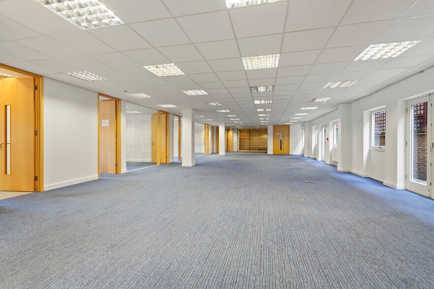 14 Northfields, Londres à louer - Photo de l’immeuble – Image 2 sur 9