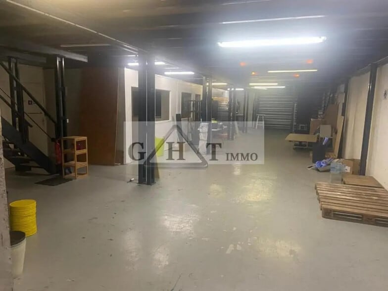 Industriel/Logistique dans Montreuil à louer - Photo intérieure – Image 2 sur 4