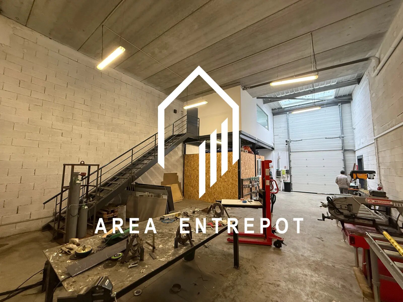 Local d’activités dans La Ciotat à louer Photo intérieure– Image 1 sur 5