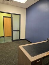 10 Strecker Rd, Ellisville, MO à louer Photo intérieure– Image 2 sur 4