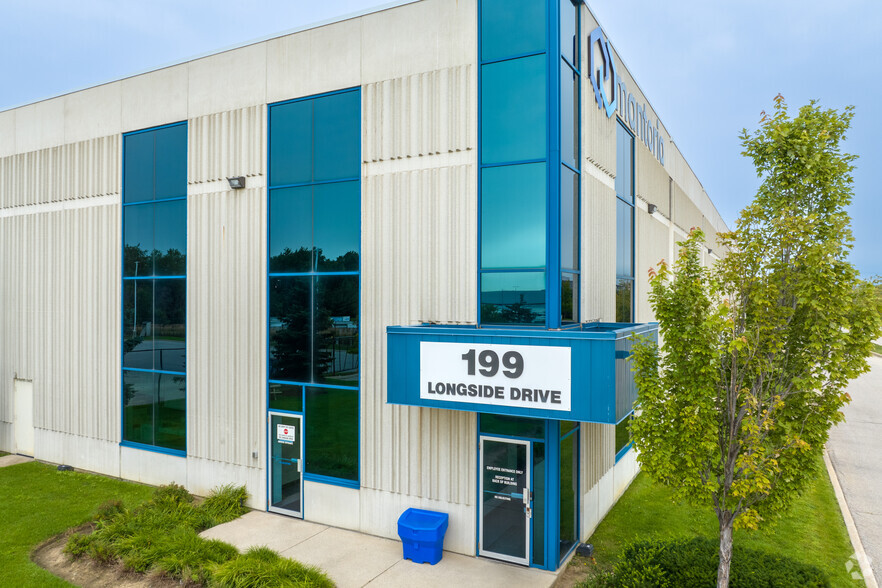 199 Longside Dr, Mississauga, ON à louer - Photo de l’immeuble – Image 3 sur 4