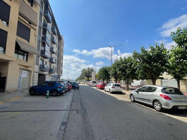 Local commercial dans Carlet à louer - Photo de l’immeuble – Image 3 sur 18