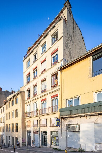 Local commercial dans Lyon à louer - Photo principale – Image 1 sur 1