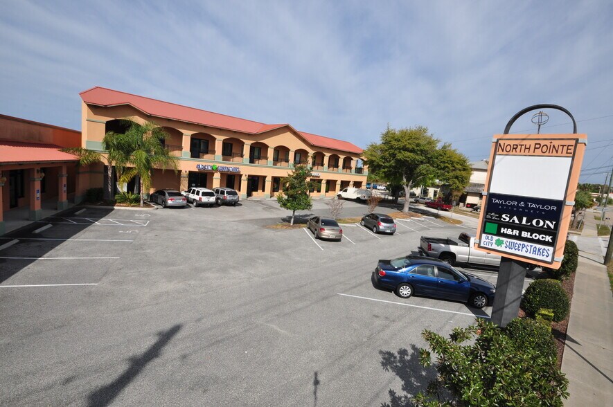 2303 N Ponce de Leon Blvd, Saint Augustine, FL à louer - Photo de l’immeuble – Image 1 sur 29