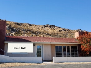 20601 US Highway 18, Apple Valley, CA à louer Photo de l’immeuble– Image 1 sur 5