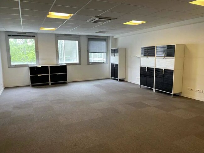 Plus de détails pour Bureau à louer