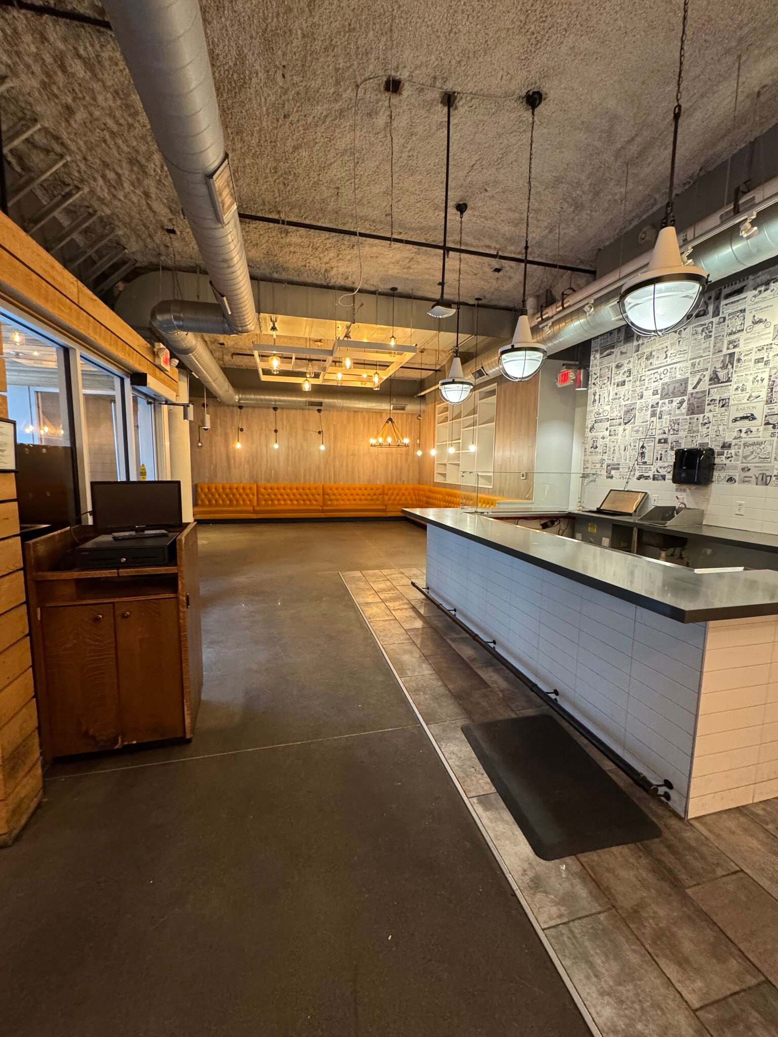 1369 Spruce Pl, Minneapolis, MN à louer Photo intérieure– Image 1 sur 13