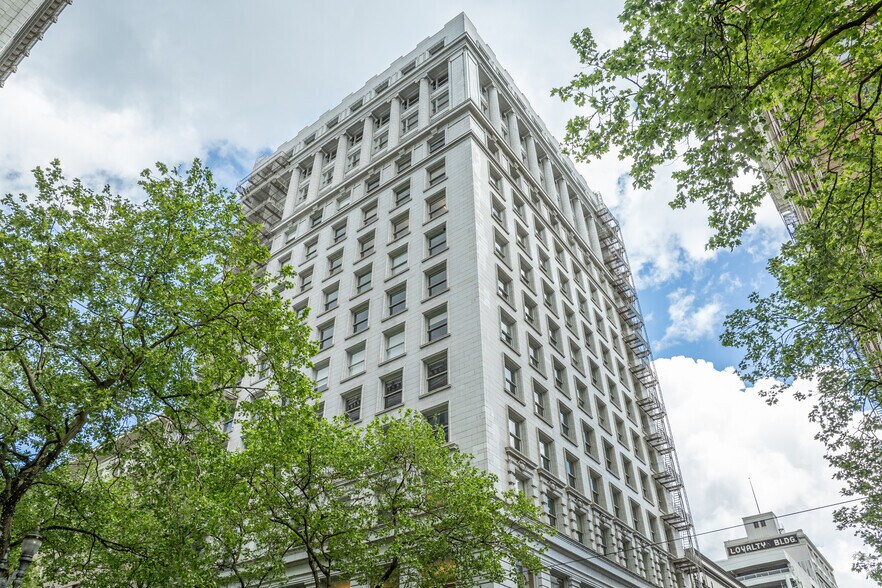 522 SW 5th Ave, Portland, OR à louer - Photo de l’immeuble – Image 2 sur 8