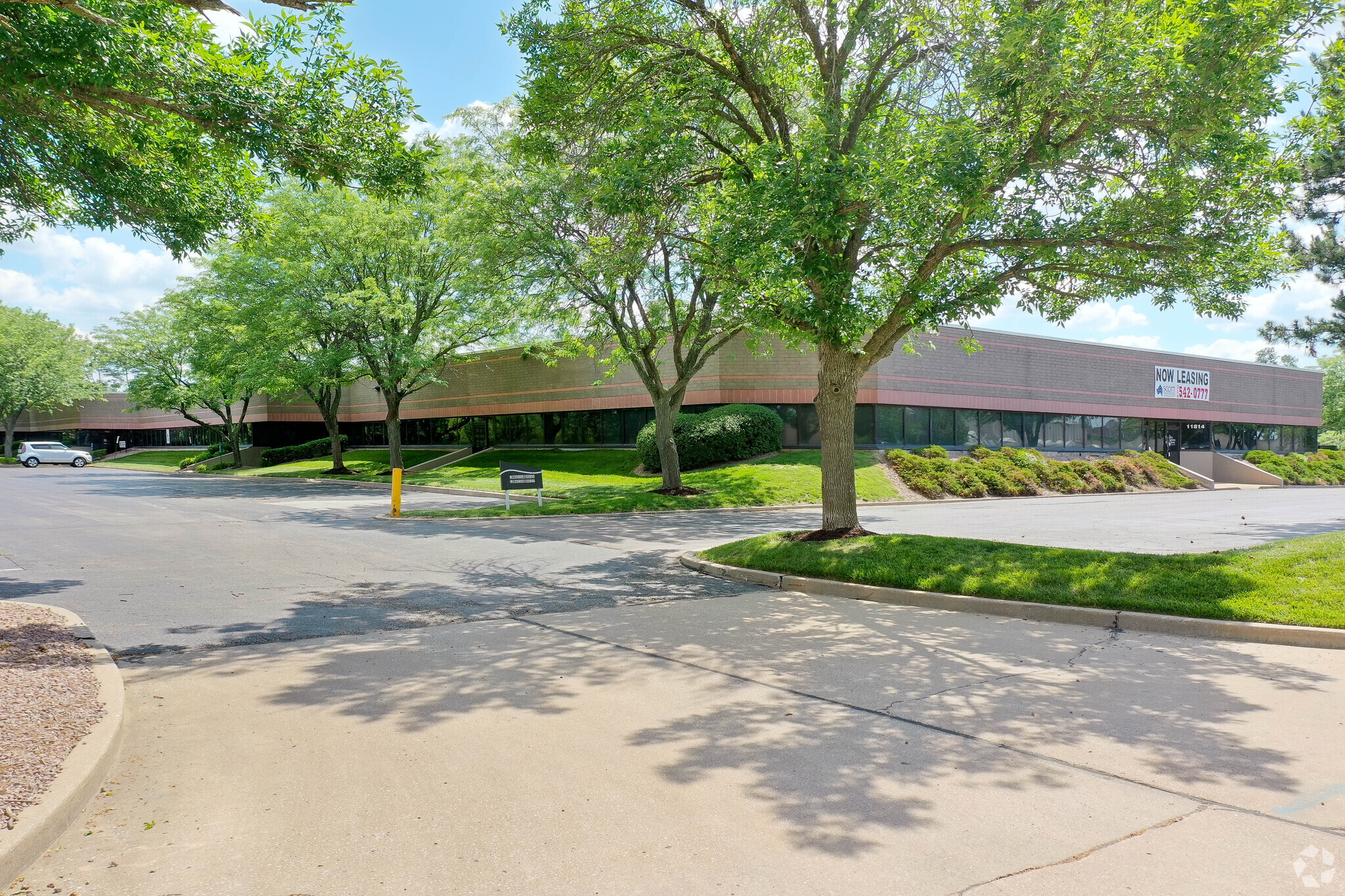 11800-11846 Borman Dr, Saint Louis, MO à louer Photo de l’immeuble– Image 1 sur 6