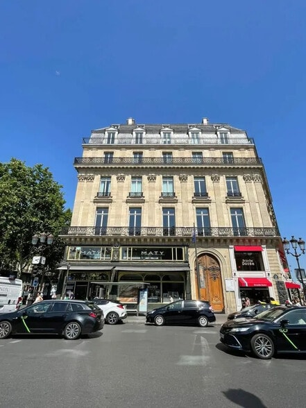 4 Place De L'Opera, Paris à louer - Photo de l’immeuble – Image 2 sur 11