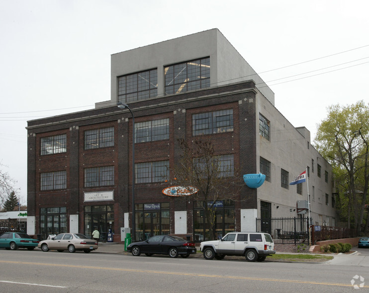3338 SE University Ave, Minneapolis, MN à vendre - Photo de l’immeuble – Image 2 sur 4
