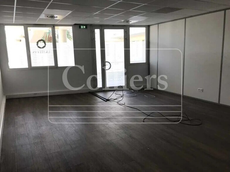 Bureau dans Marseille à louer - Photo de l’immeuble – Image 3 sur 10