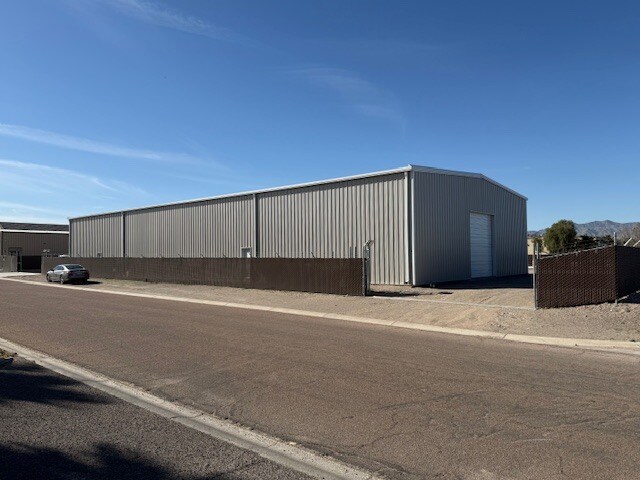 4151 S Lynn Dr, Fort Mohave, AZ à louer Photo principale– Image 1 sur 9