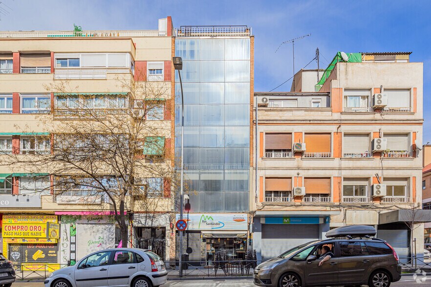 Avenida De La Albufera, 9, Madrid, Madrid à vendre - Photo de l’immeuble – Image 2 sur 17