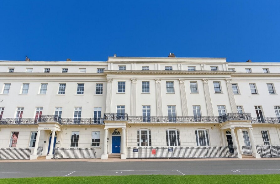 17 Waterloo Pl, Leamington Spa à louer - Photo de l’immeuble – Image 2 sur 4