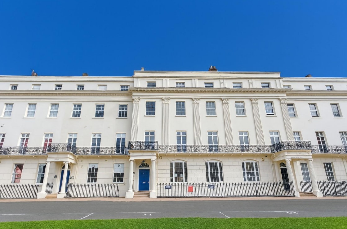 17 Waterloo Pl, Leamington Spa à louer Photo de l’immeuble– Image 1 sur 3