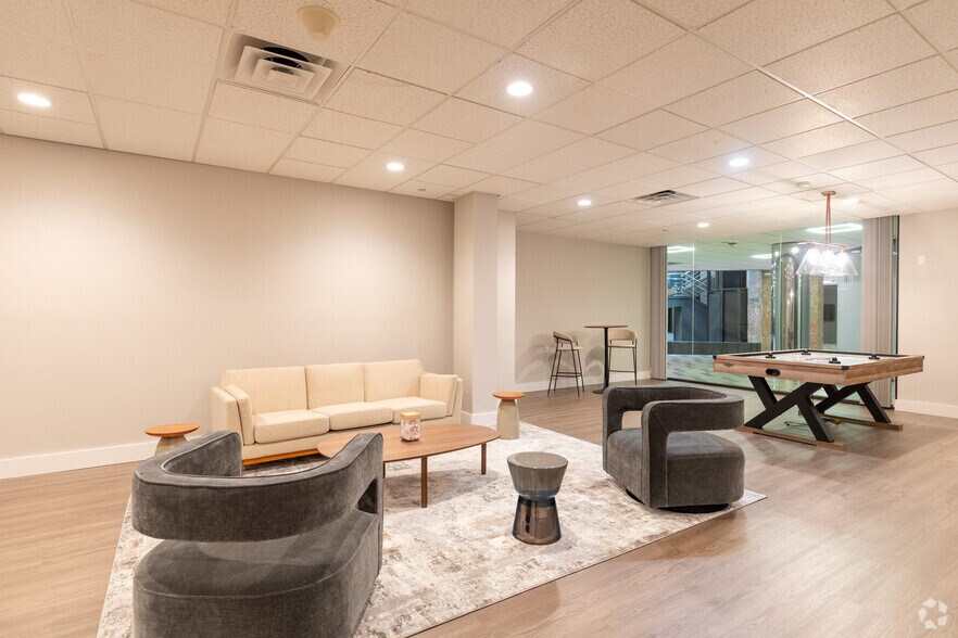 1100 Cornwall Rd, South Brunswick, NJ à louer - Photo intérieure – Image 3 sur 32