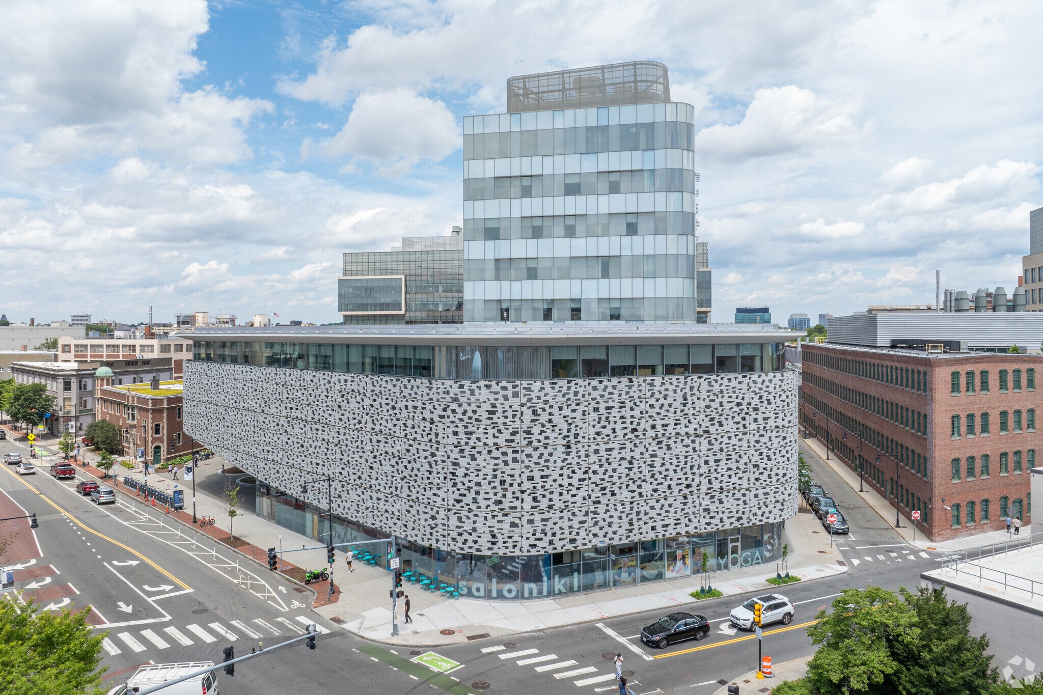 181 Massachusetts Ave, Cambridge, MA à louer Photo principale– Image 1 sur 7