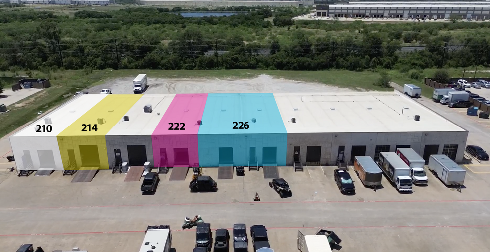 3801 N Interstate 35, Denton, TX à louer - Photo de l’immeuble – Image 3 sur 13