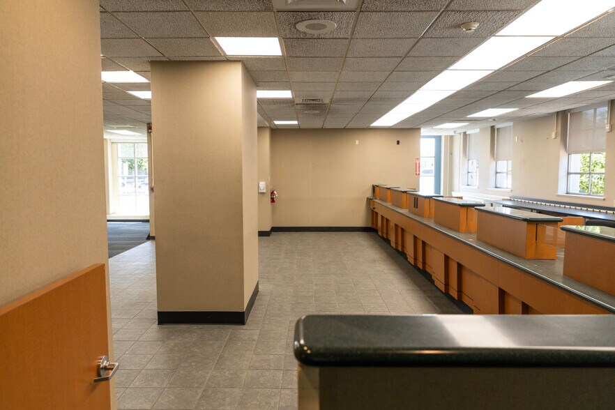 2-6 N Main St, Wallingford, CT à louer - Photo intérieure – Image 3 sur 16