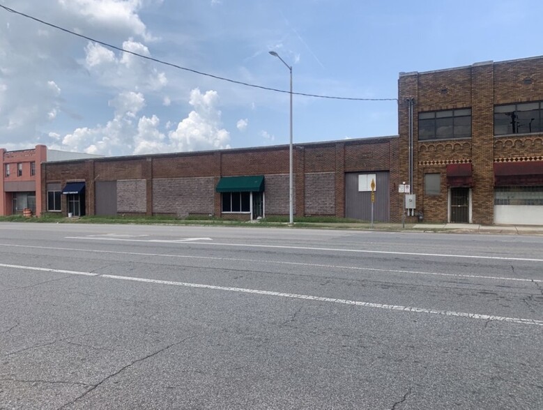 1318 1st Ave N, Birmingham, AL à louer - Photo de l’immeuble – Image 1 sur 2