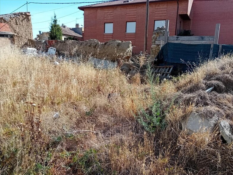 Calle del Agua, Fuensaldaña, Valladolid à vendre - Photo principale – Image 2 sur 10