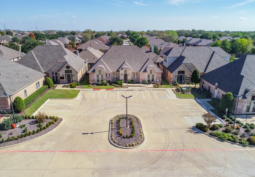 5748 Boat Club Rd, Fort Worth, TX à vendre - Photo de l’immeuble – Image 3 sur 18