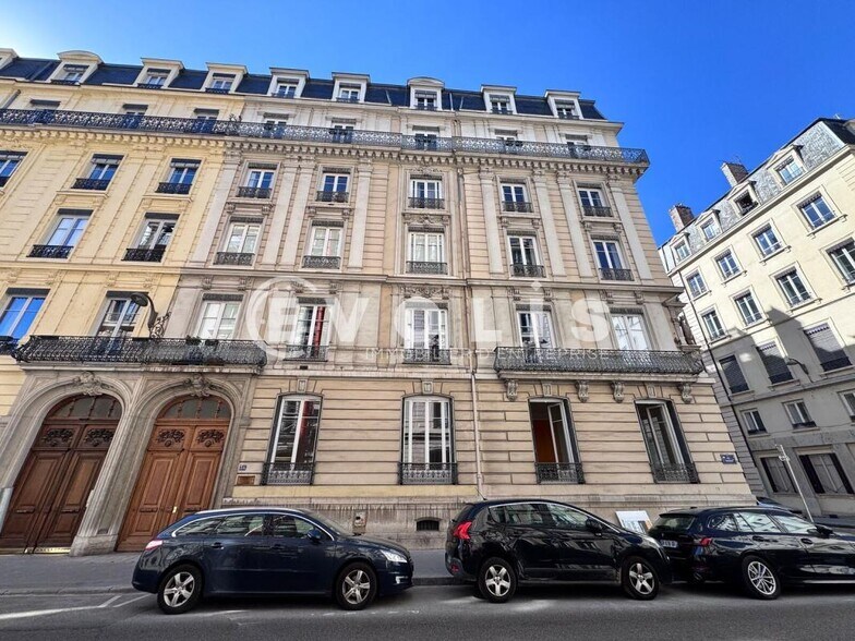 34 Rue Vaubecour, Lyon à louer - Photo de l’immeuble – Image 1 sur 7