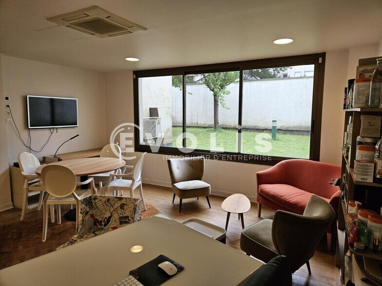 Bureau dans Montrouge à vendre - Photo intérieure – Image 2 sur 10