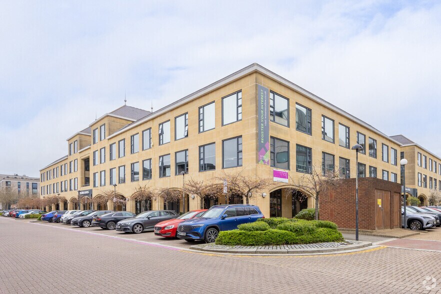 320 Witan Gate W, Milton Keynes à louer - Photo de l’immeuble – Image 3 sur 40