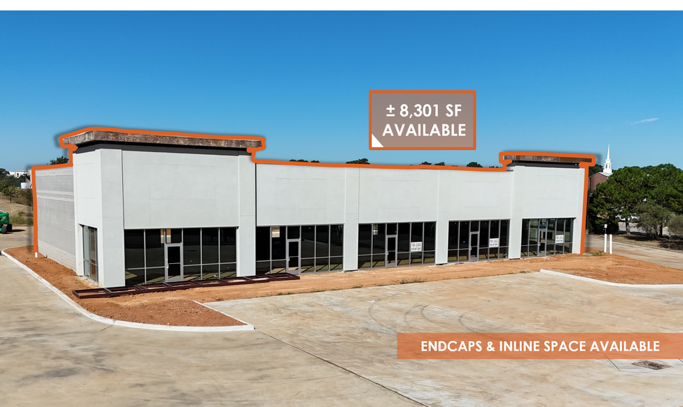 2527 Frazier St., Conroe, TX à louer - Photo de l’immeuble – Image 1 sur 6