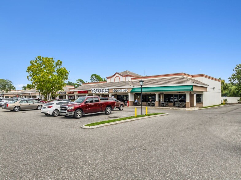 5275 Red Bug Lake Rd, Winter Springs, FL à louer - Photo de l’immeuble – Image 2 sur 6