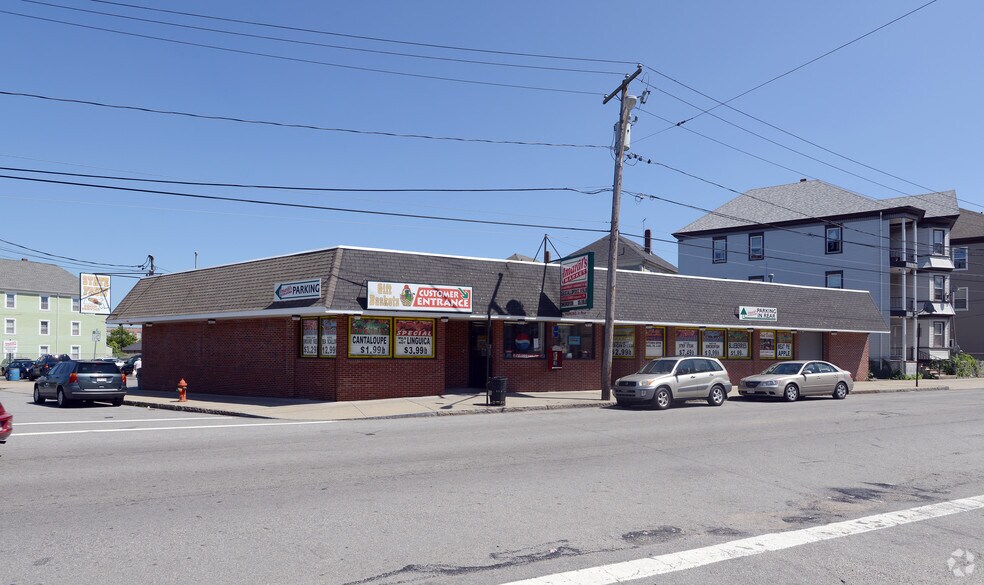 482-488 Belleville Ave, New Bedford, MA à vendre - Photo principale – Image 3 sur 24