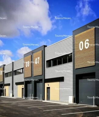 Plus de détails pour Local d'activités à louer