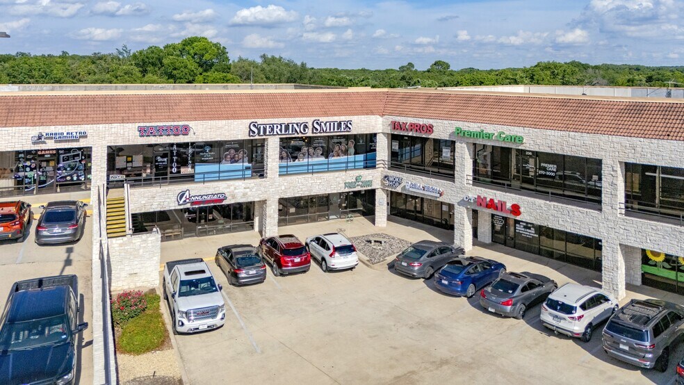 120-252 Park Pl, Azle, TX à louer - Photo de l’immeuble – Image 3 sur 14