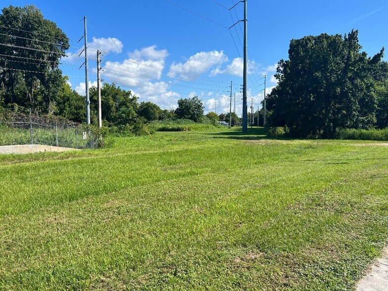7450 Marlo Rd, Leesburg, FL à vendre - Photo de l’immeuble – Image 3 sur 9