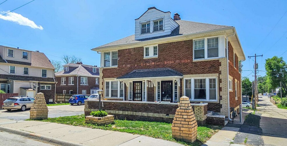 3809 Davenport St, Omaha, NE à vendre - Photo de l’immeuble – Image 2 sur 9