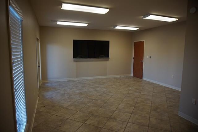 249 W Church St, Lexington, TN à louer - Photo intérieure – Image 3 sur 15
