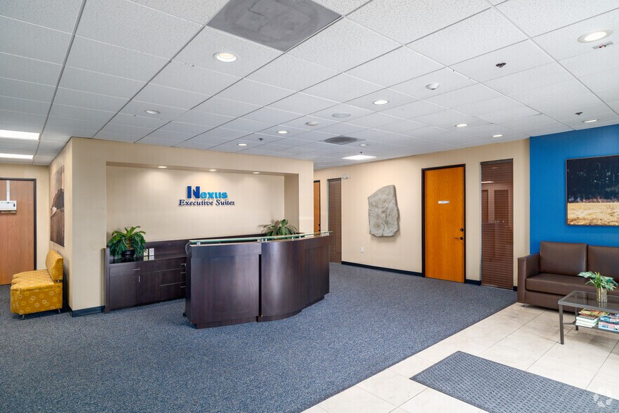 1611 W Pomona Rd, Corona, CA à louer - Hall d’entrée – Image 3 sur 24