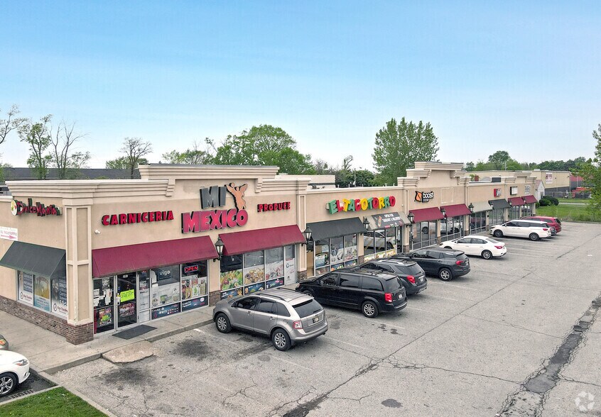 4240 N Franklin Rd, Indianapolis, IN à louer - Photo principale – Image 1 sur 2