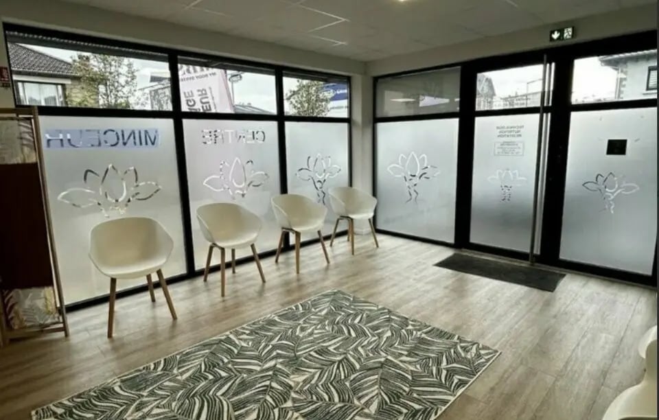 Bureau dans BRIVE-LA-GAILLARDE à louer Hall d’entrée– Image 1 sur 2
