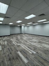 5602-5608 Pinemont Dr, Houston, TX à louer Photo intérieure– Image 2 sur 8