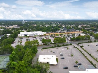 Plus de détails pour 533-605 Montauk Hwy, Bay Shore, NY - Local commercial à louer
